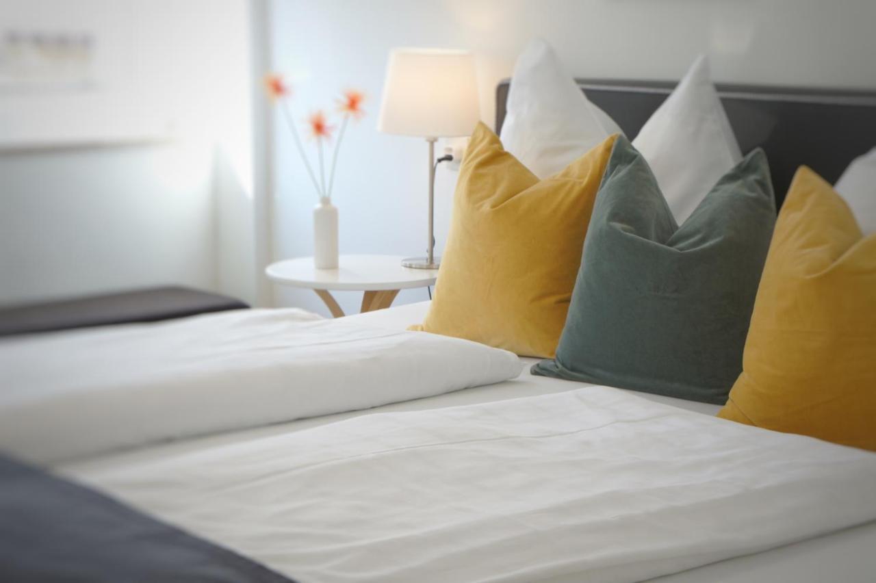 Schwarzacherhof Pension & Apartments 슈바르차흐 임 퐁가우 외부 사진
