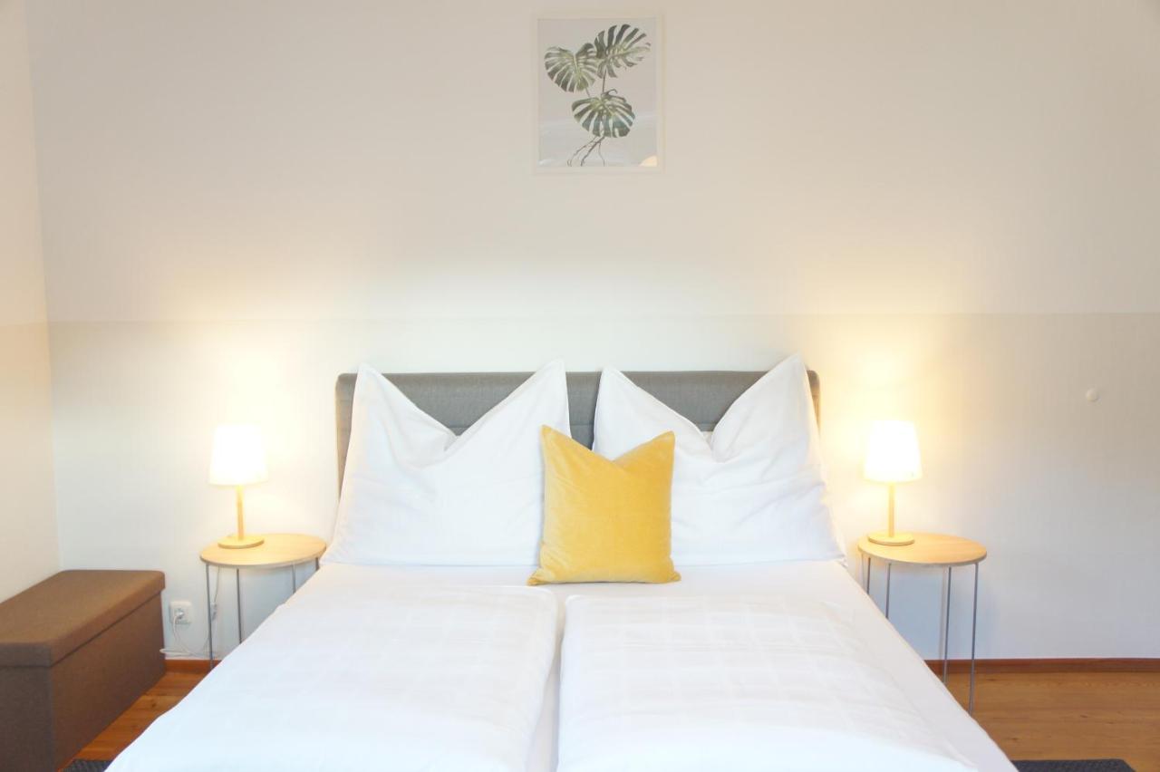 Schwarzacherhof Pension & Apartments 슈바르차흐 임 퐁가우 외부 사진