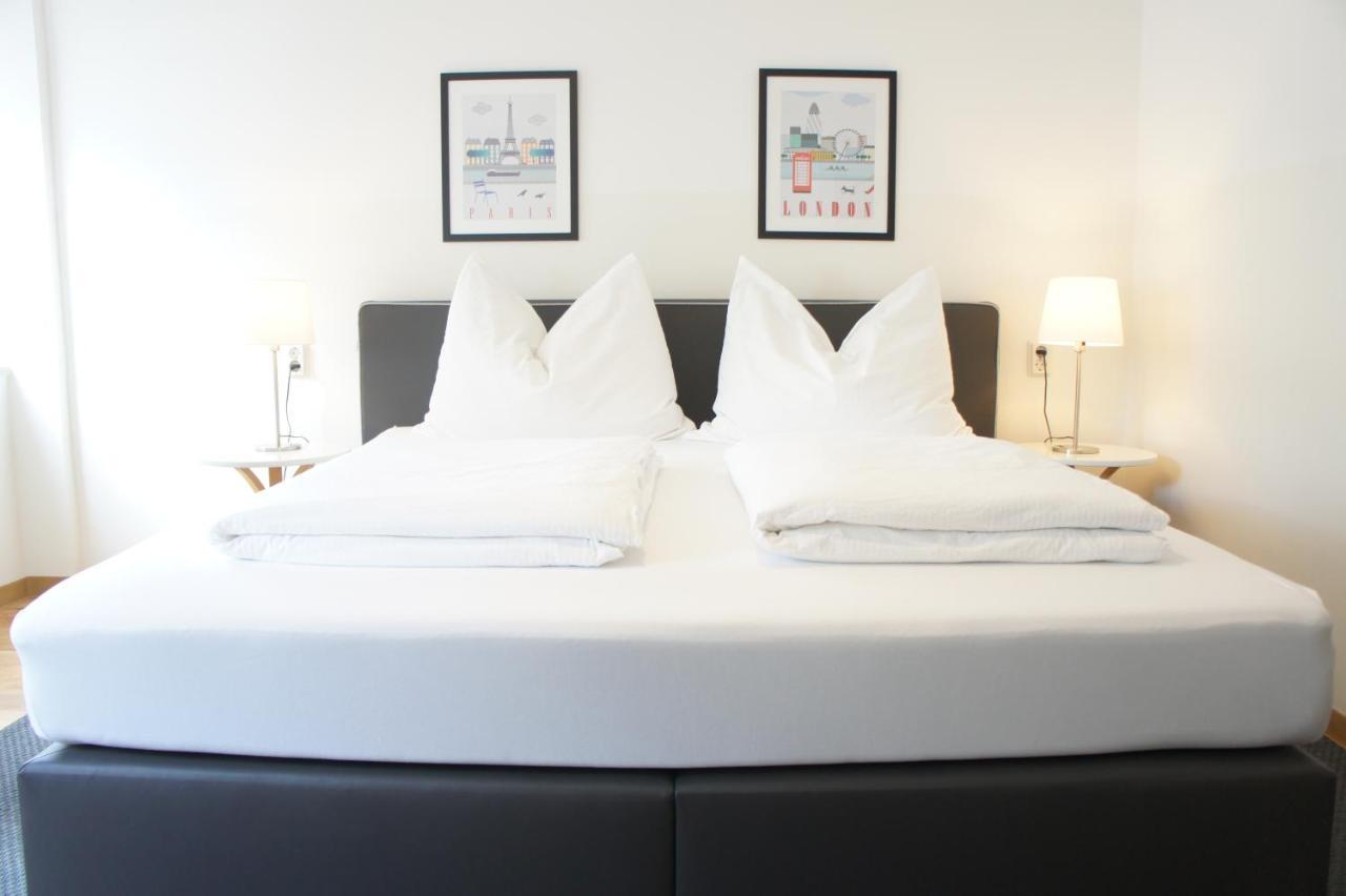 Schwarzacherhof Pension & Apartments 슈바르차흐 임 퐁가우 외부 사진