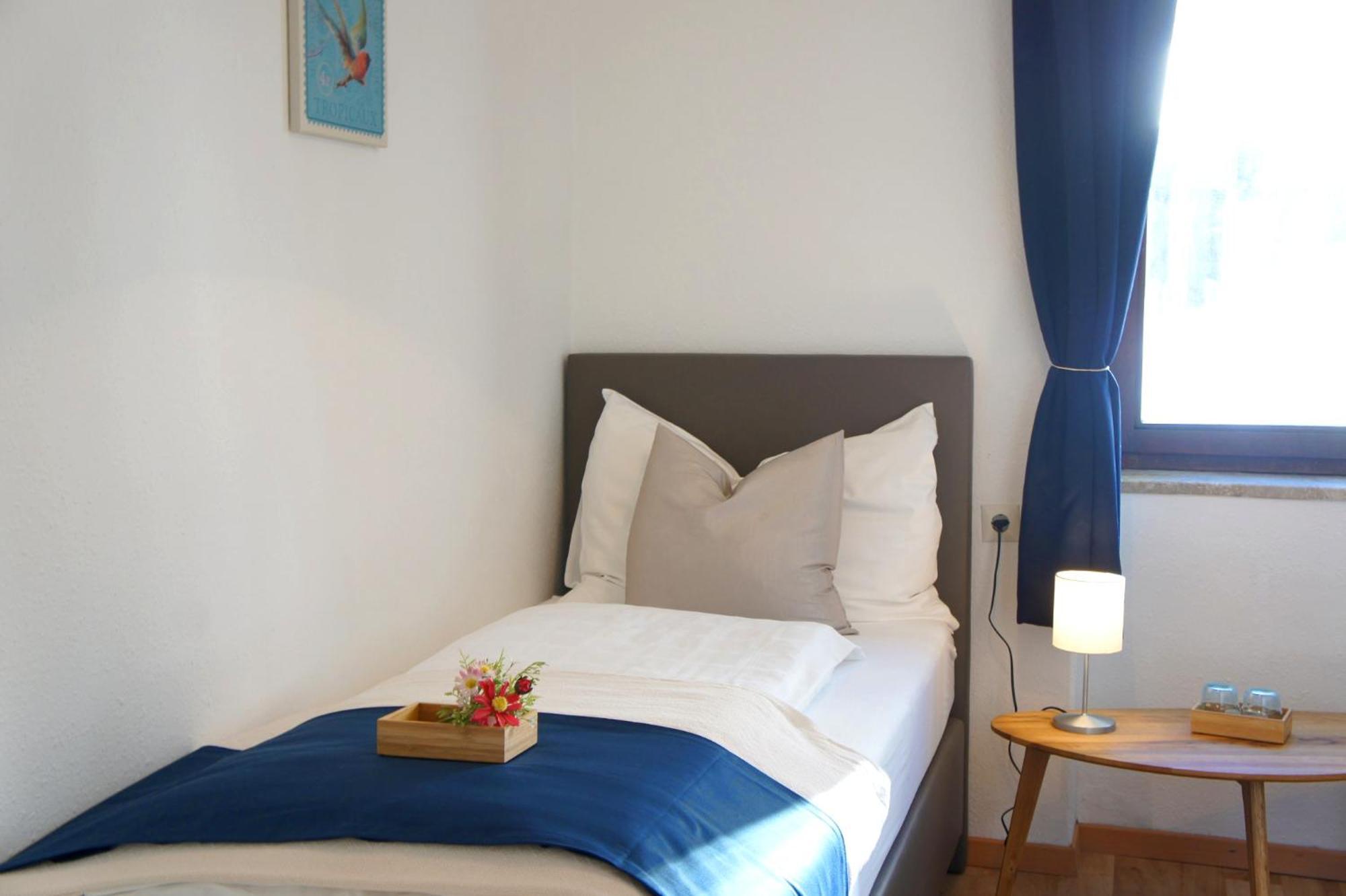 Schwarzacherhof Pension & Apartments 슈바르차흐 임 퐁가우 외부 사진